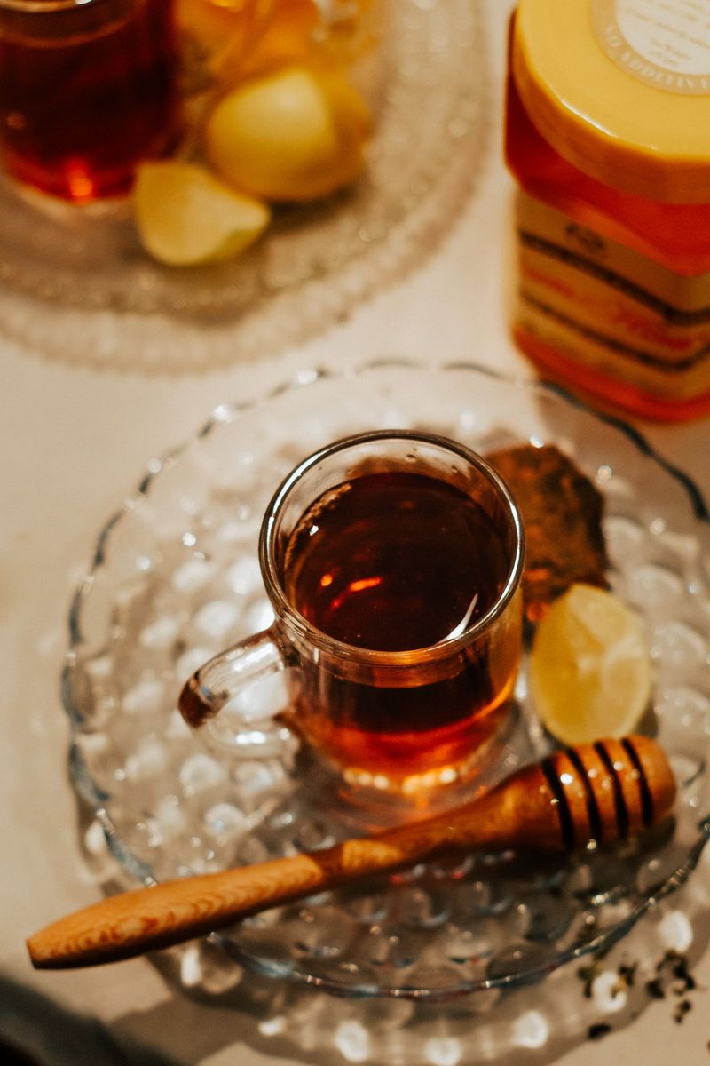Heiße Zitrone mit Honig